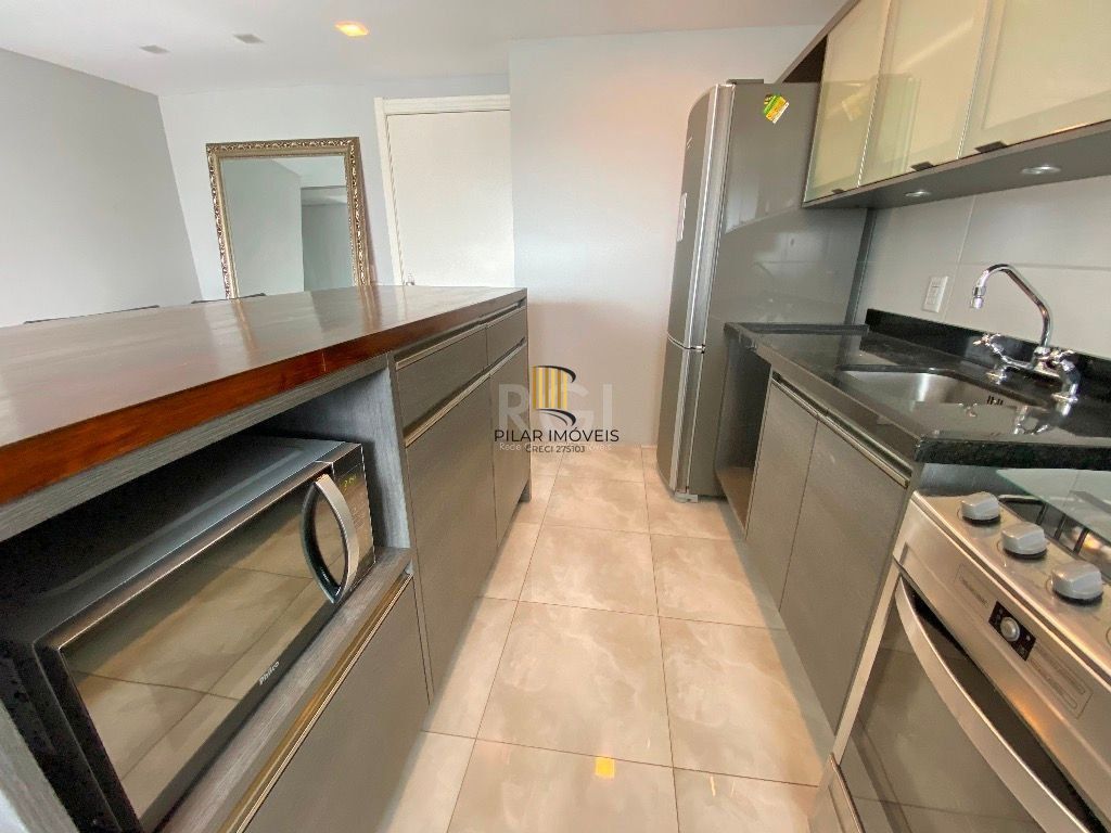 Apartamento Para Comprar  no Karpathos com 2 Dormitórios transformado em 1 suite com closet