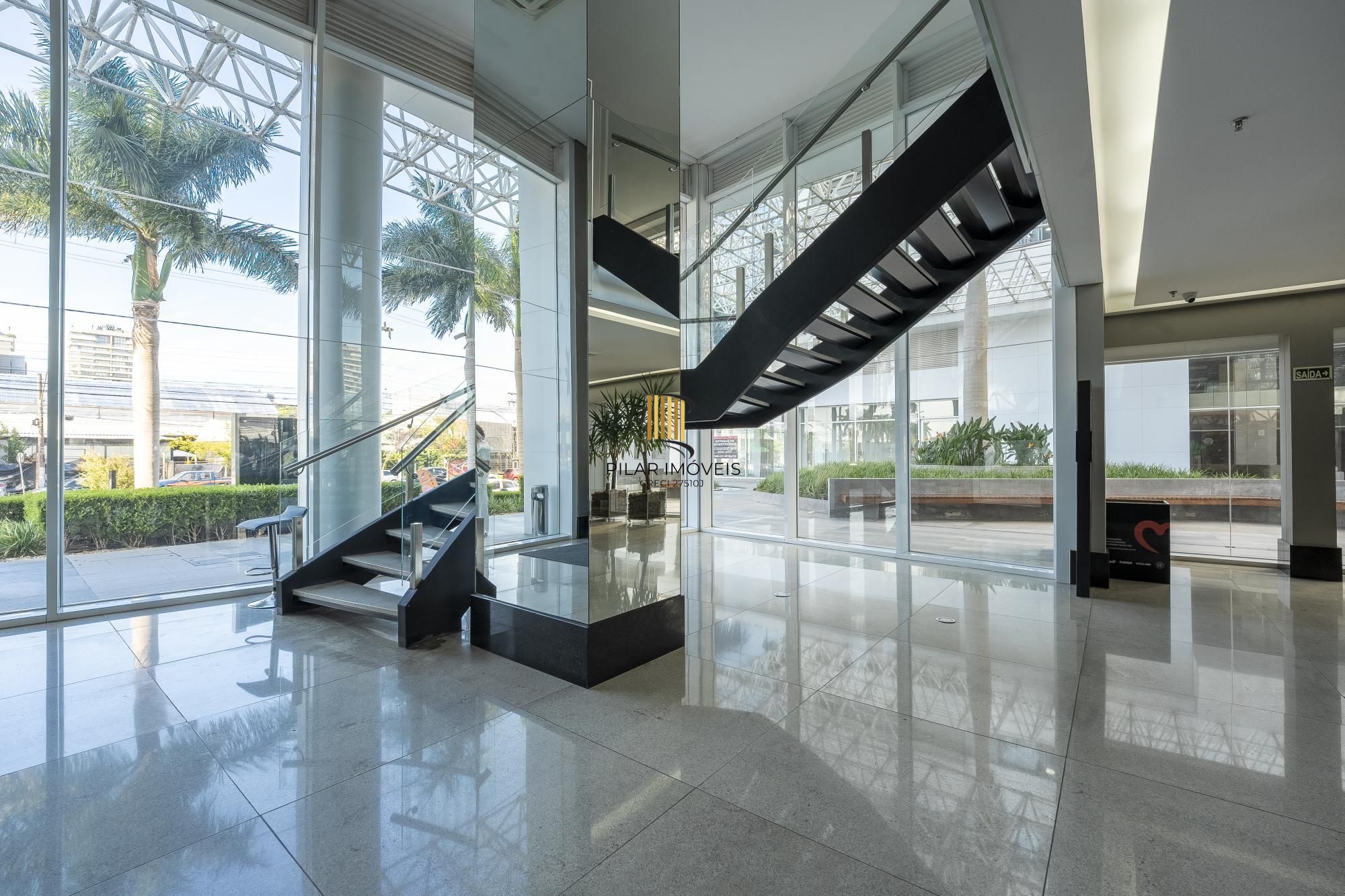 Sala comercial Nilo Peçanha 3245