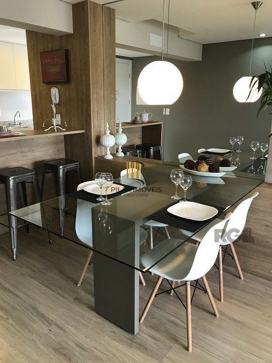 Apartamento de dois dormitórios com vaga para Comprar no Jardim do Salso.