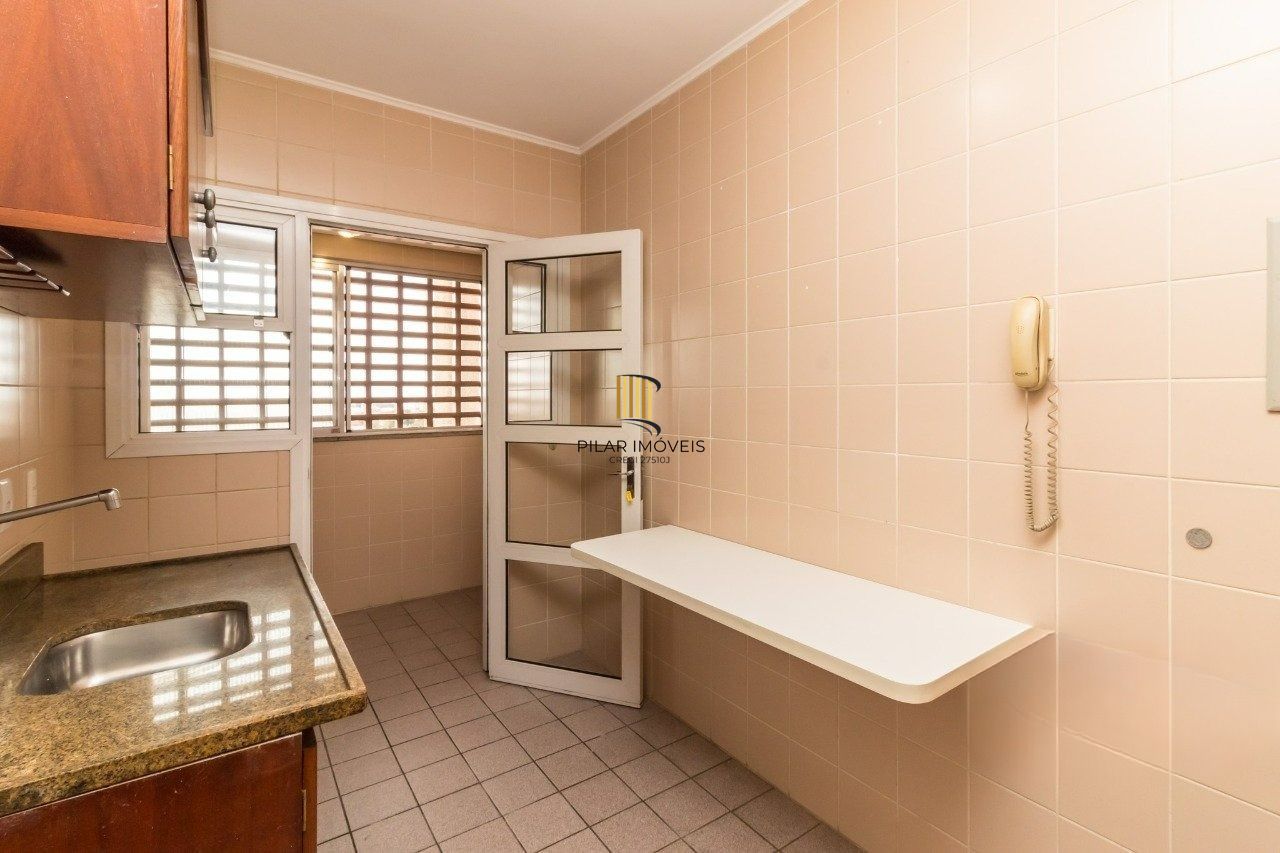 Apartamento 2 dormitórios no bairro Passo da Areia