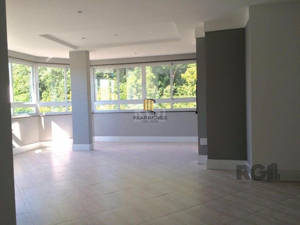 Vende prédio com 3 apartamentos, 9 dormitórios, 3 suíte, 3 salas amplas com churrasqueira, box 6 vaga coberta, 479 m² por R$ 1.200,000,00- São João - Porto Alegre/RS