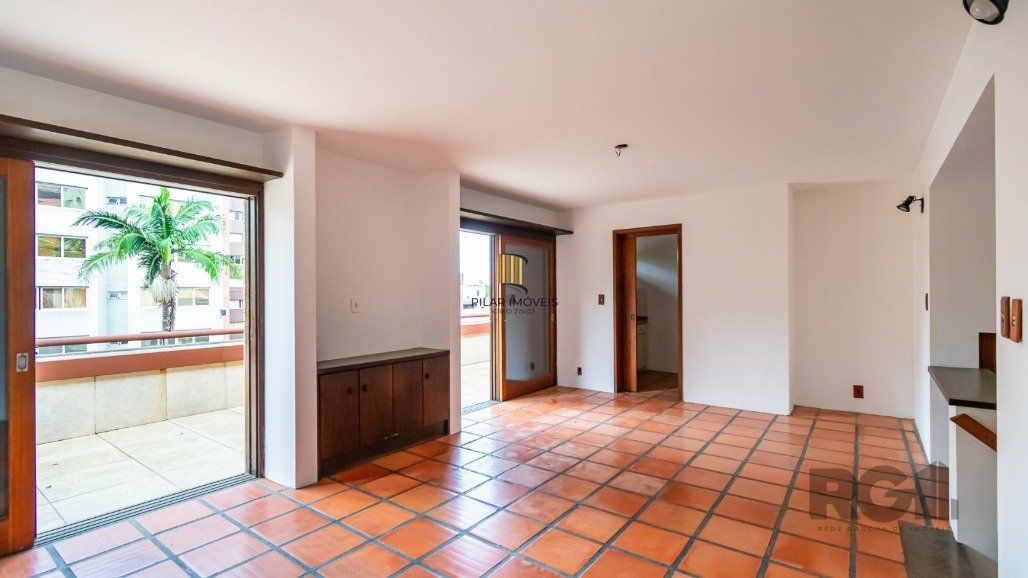 Cobertura 4 dormitórios e 2 vagas no Bela Vista