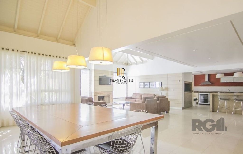 vende exelente casa com 442m² , 4 dormitórios Suíte, garagem para 4 carros