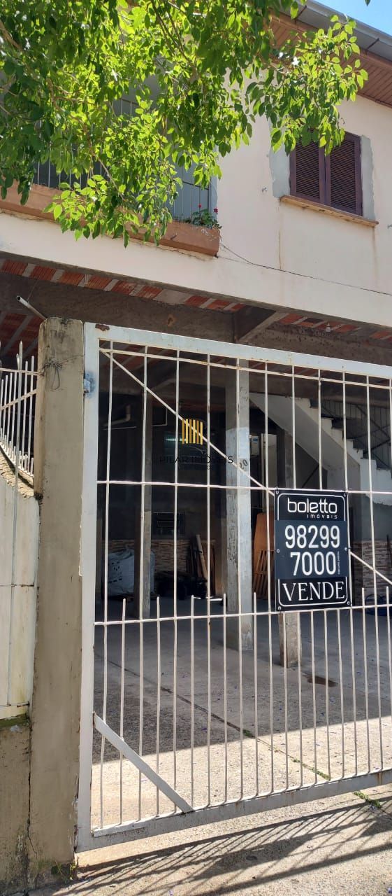 Vende Casa Comercial com deposito nos fundos, 289,80m²
