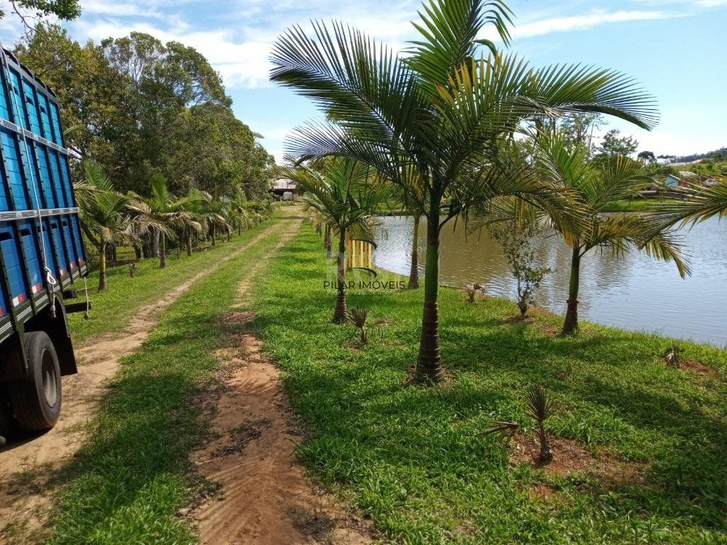 Boletto Imóveis vende Sitio na RS, Com 7 casas, 2 comerciais, excelente local para vários seguimento fácil acesso , rota para gramado, R$3.900,000,00
