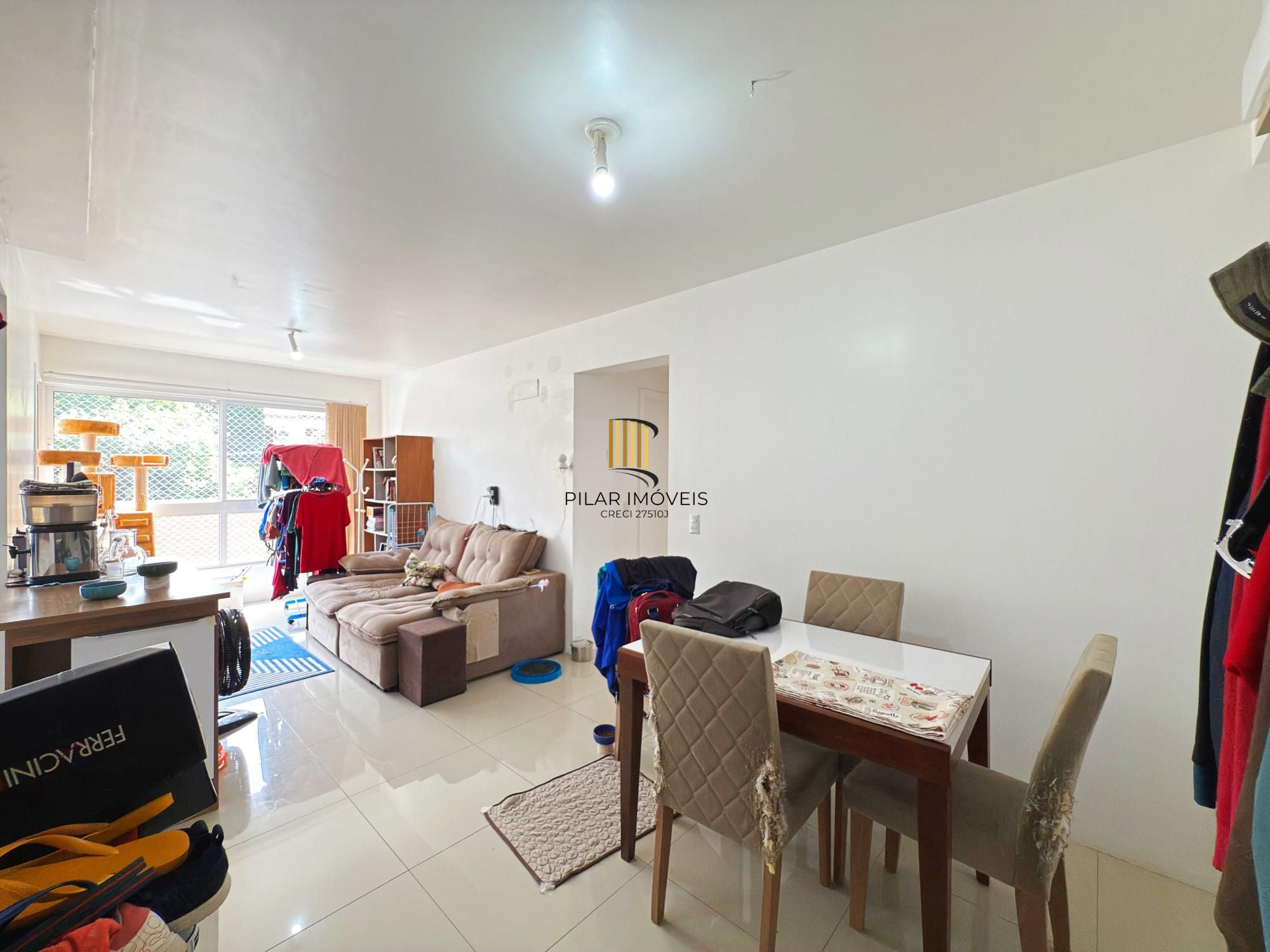 Lindo apartamento de 2 dormitórios e uma vaga de garagem