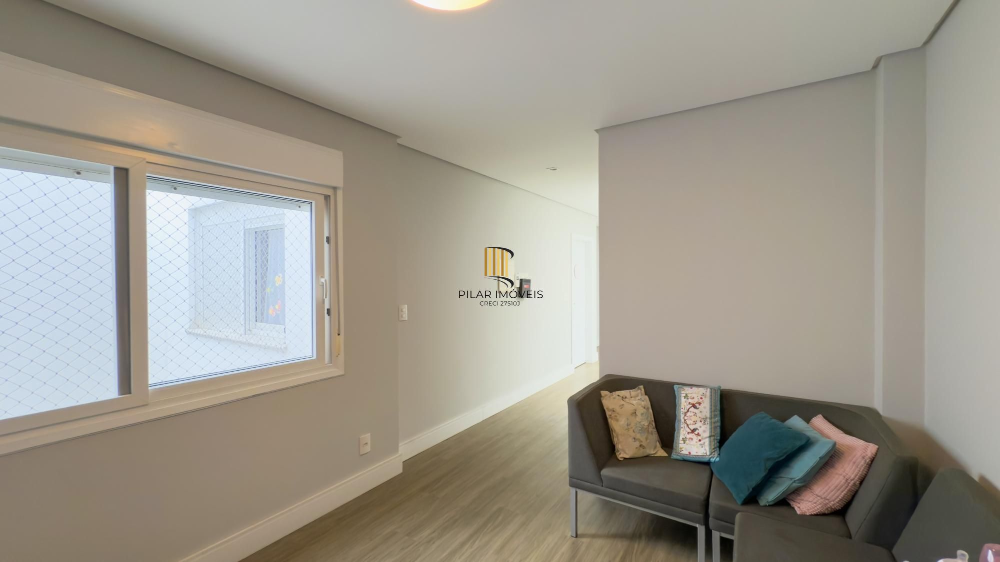 Casa para Comprar com 4 dormitórios, 386 m² - Chácara das Pedras - Porto Alegre