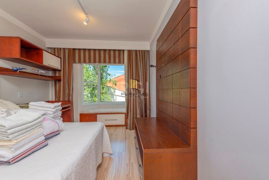 Casa para comprar Com 4 dormitórios , 431 m²- Três Figueiras - Porto Alegre/RS