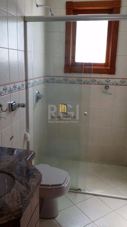 Vende cobertura mobiliada, 3 dormitórios, 3 vagas, Petrópolis