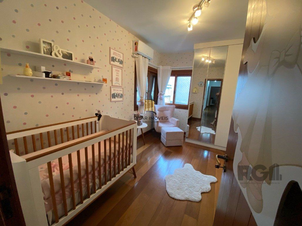 Casa para Comprar na parte nobre do Chácara das Pedras