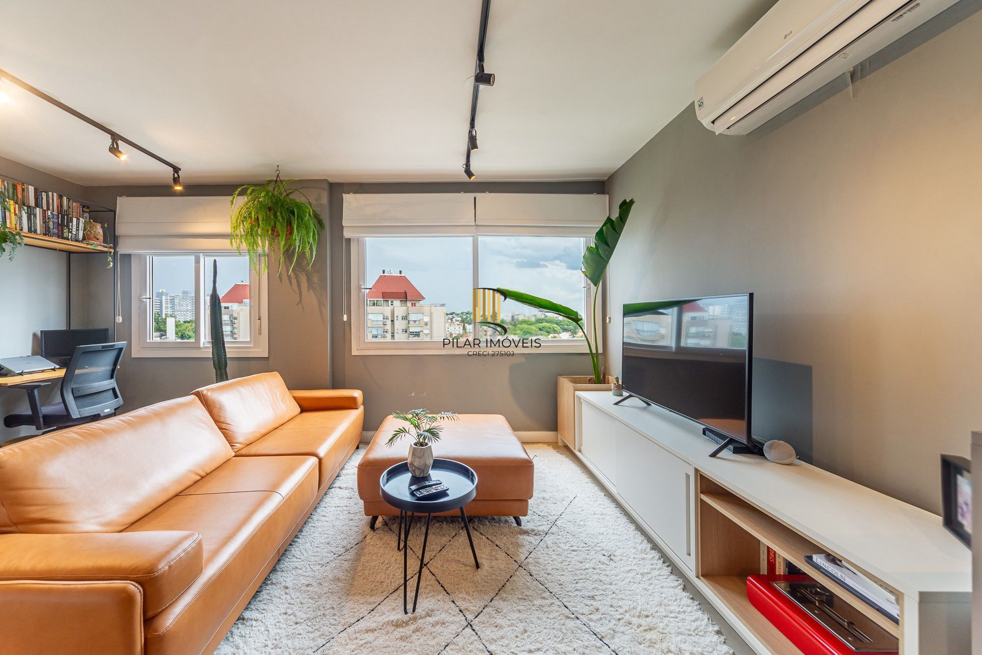 Apartamento mobiliado 60m² | 1 dormitório | Andar alto | Vista livre | 1 vaga