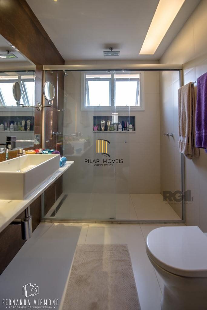 Apartamento para comprar com  3 suítes no Bairro Moinhos de Vento