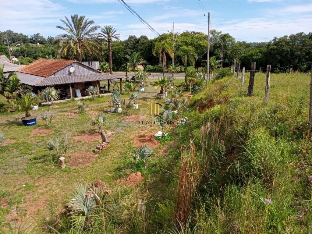 Boletto Imóveis vende Sitio na RS, Com 7 casas, 2 comerciais, excelente local para vários seguimento fácil acesso , rota para gramado, R$3.900,000,00