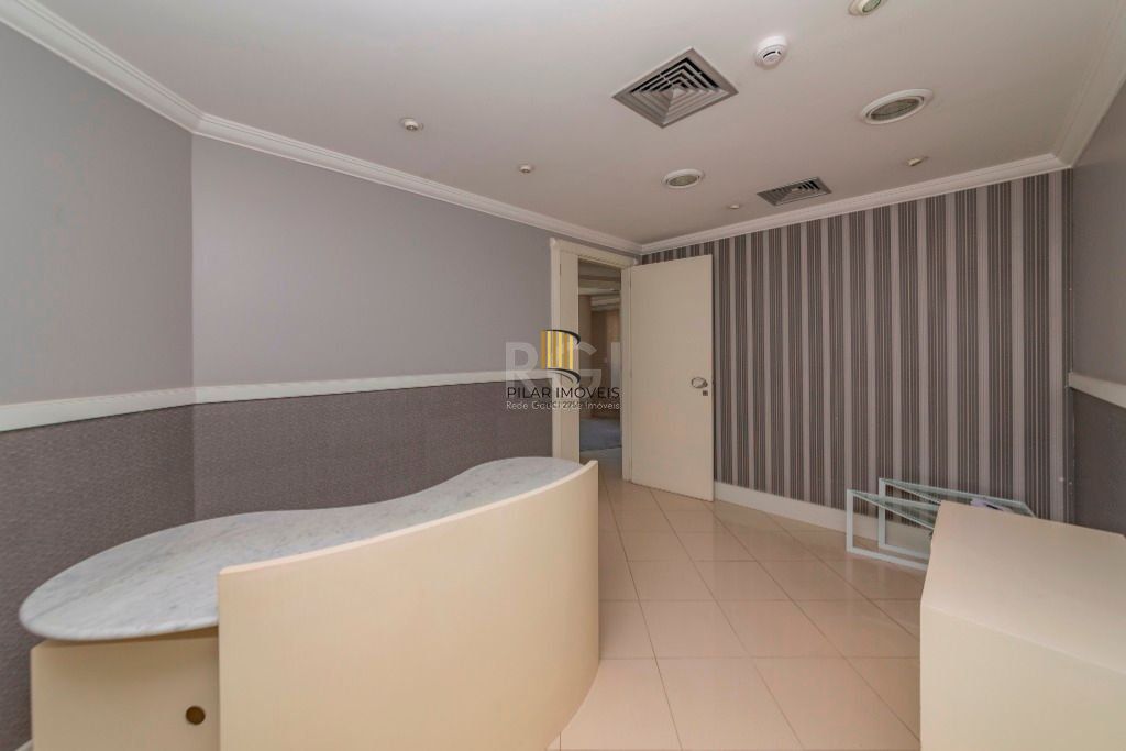 Conjunto Comercial de 129,57m2 nas Três Figueiras para comprar