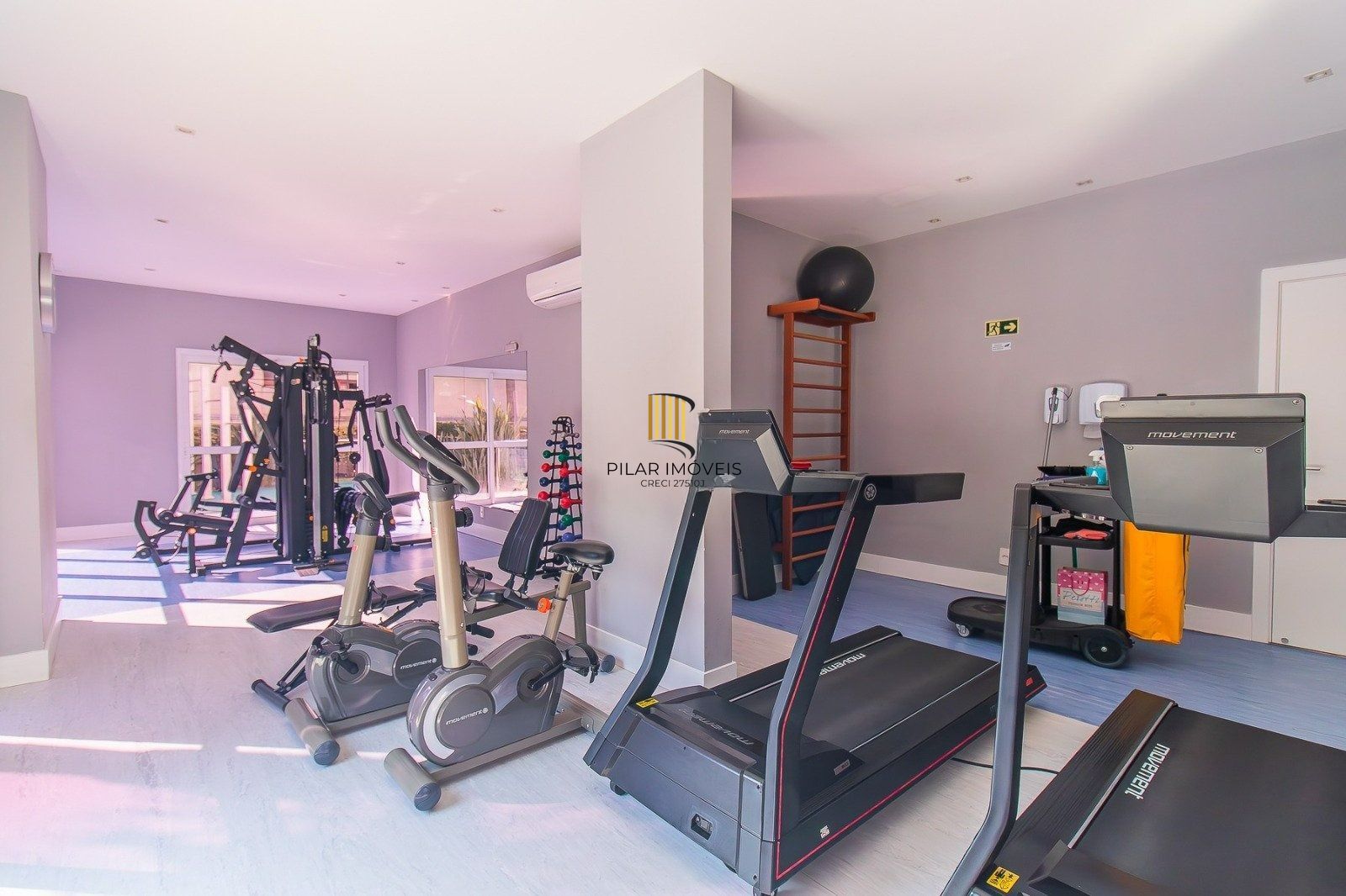 Apartamento 1 dormitório (reversível para 2) | Suíte | Semi Mobiliado