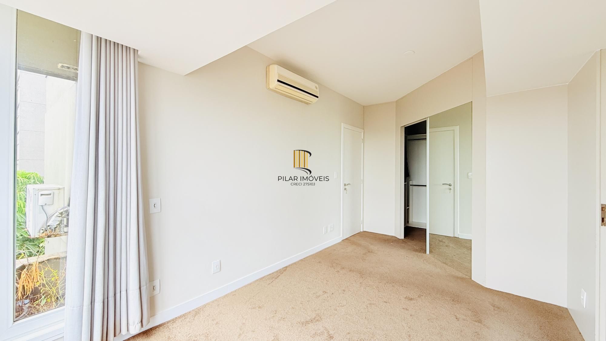 Cobertura Duplex de 318m com Piscina Privativa, Energia Solar e Vista Panorâmica