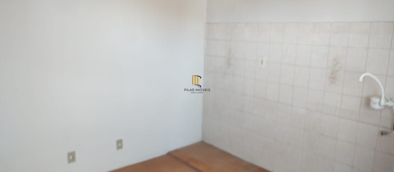 Vende Casa Comercial com deposito nos fundos, 289,80m²