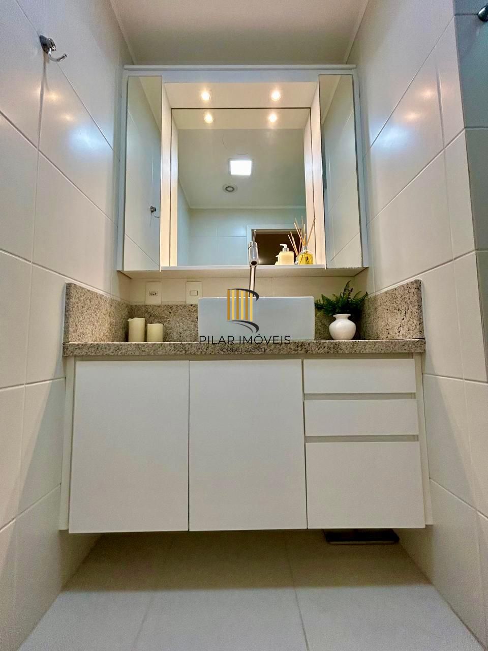 Excelente apartamento mobiliado no bairro Tristeza com 3d para comprar