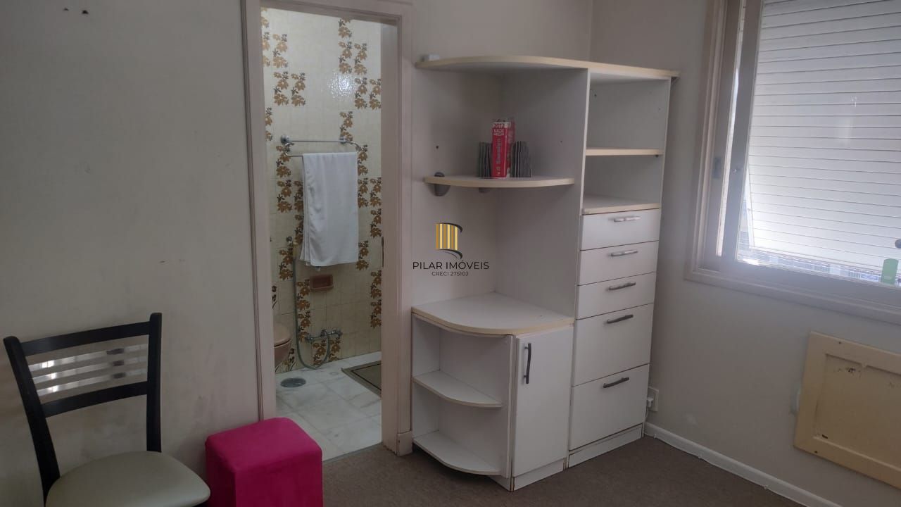 AP, 3 dormitórios, 1 suíte, 3 banheiros, box coberto, frente colégio Militar