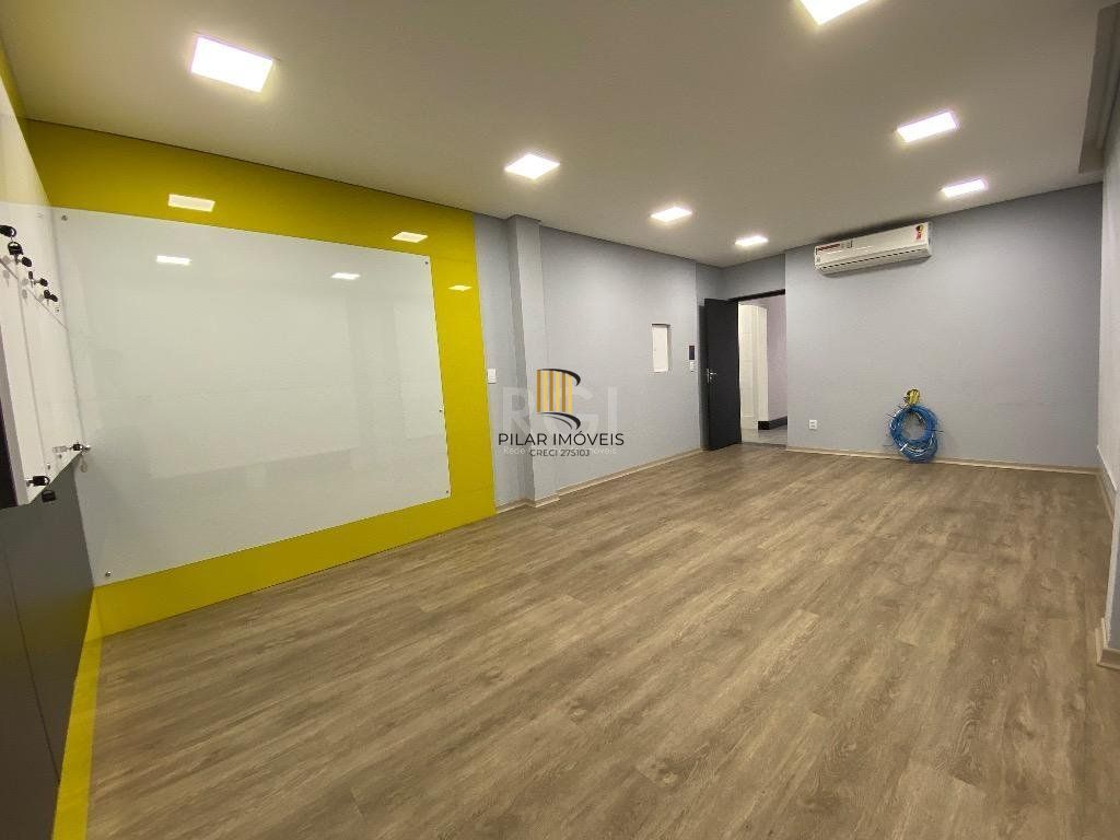 Excelente Casa Comercial Reformada Para comprar  - Partenon - Porto Alegre/RS