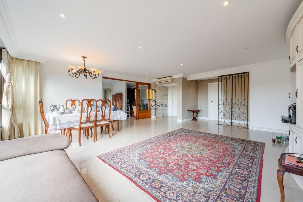 Apartamento espaçoso e confortável no bairro Mont Serrat