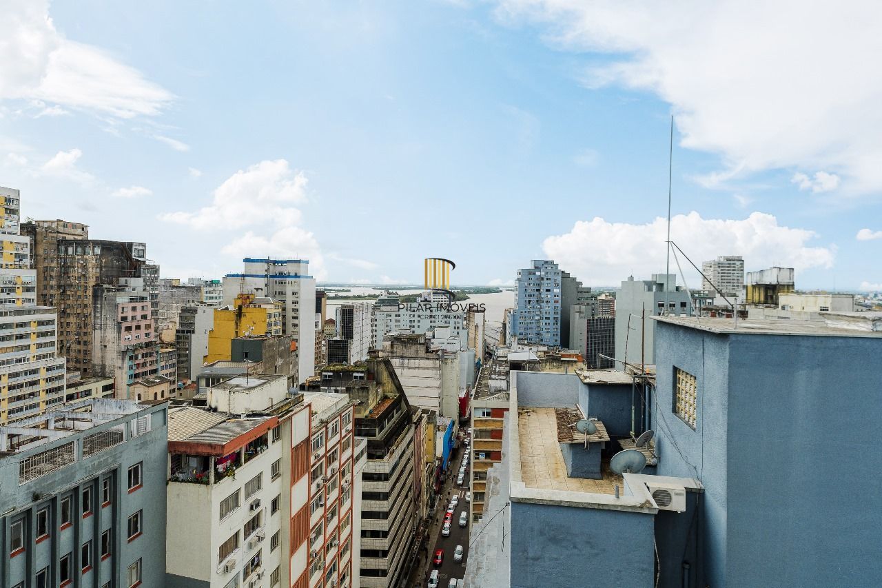 Apartamento para comprar com  68m²  no Centro Histórico