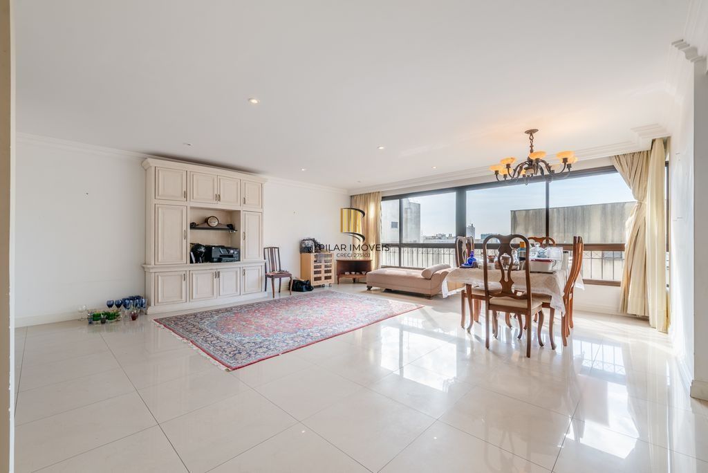 Apartamento espaçoso e confortável no bairro Mont Serrat