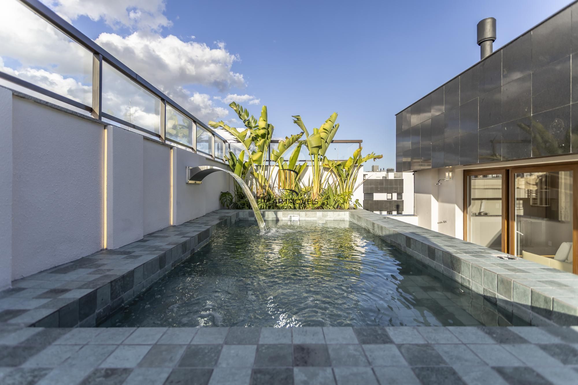Cobertura com 270m² 3 suítes 3 vagas
