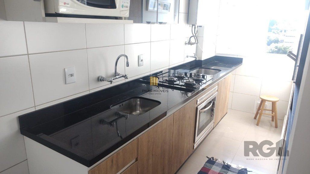 Apartamento com 2 dormitórios à venda,vaga dupla, 69 m² por R$ 450.000,00 - Partenon - Porto Alegre/RS