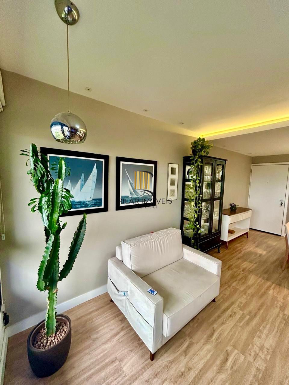 Excelente apartamento mobiliado no bairro Tristeza com 3d para comprar
