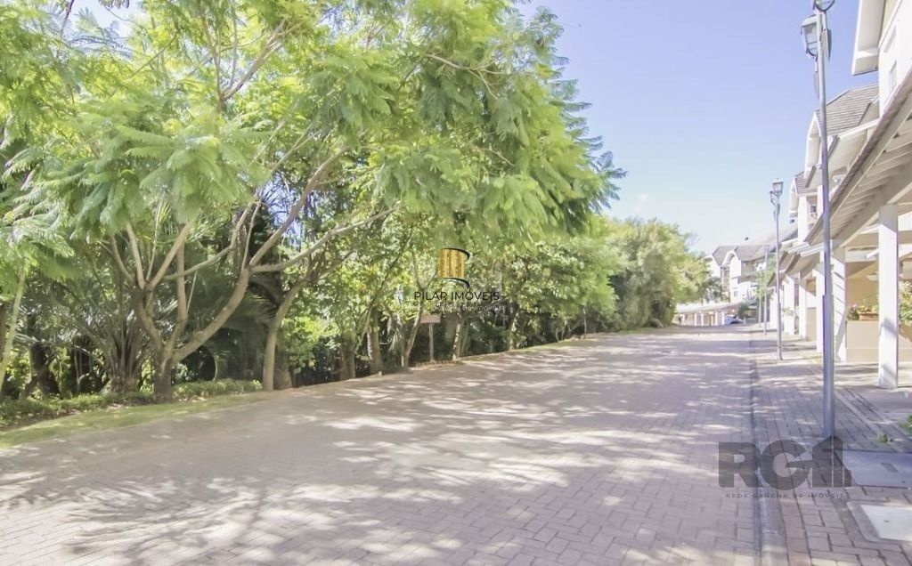 vende exelente casa com 442m² , 4 dormitórios Suíte, garagem para 4 carros