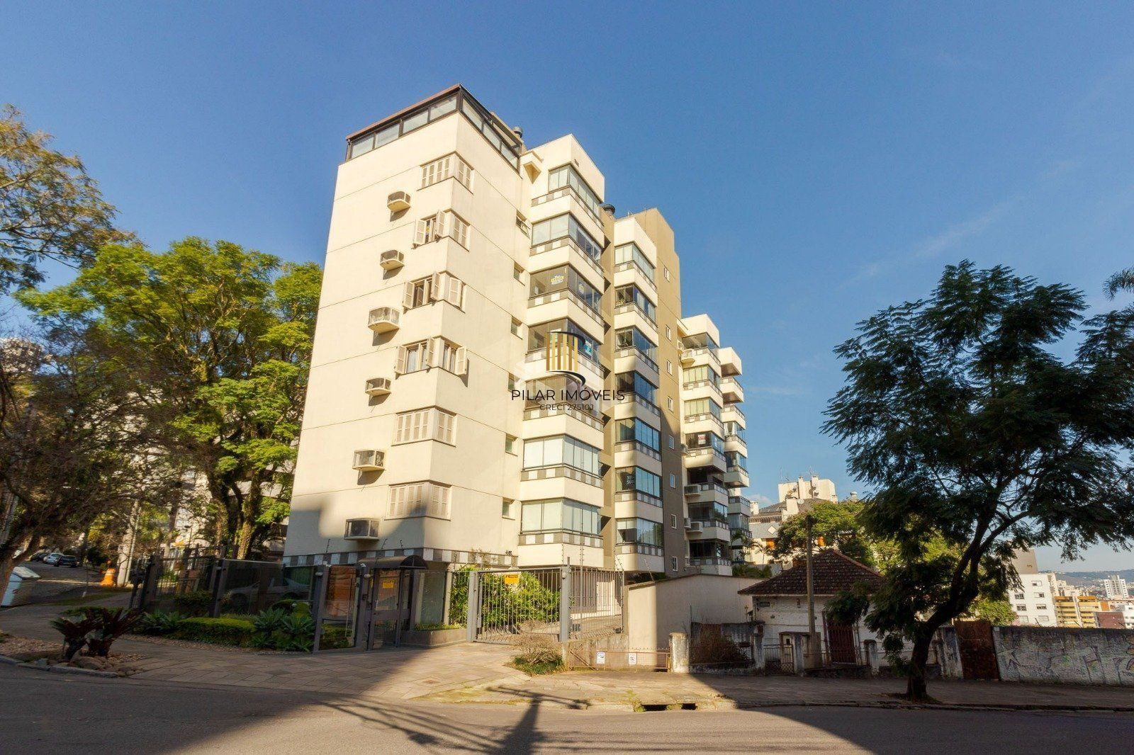 Charmoso apartamento semimobiliado no bairro Bela Vista