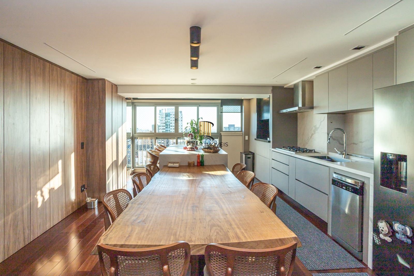 Apartamento de Luxo mobiliado com vista definitiva e automação- Três Figueiras