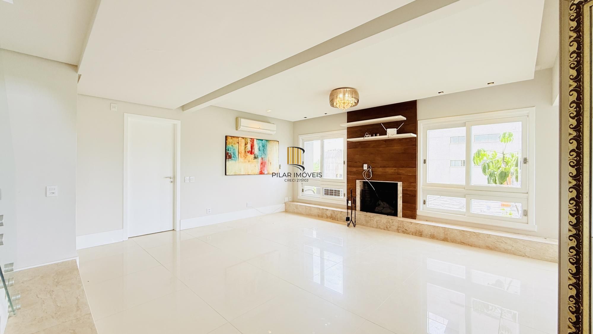 Cobertura Duplex de 318m com Piscina Privativa, Energia Solar e Vista Panorâmica