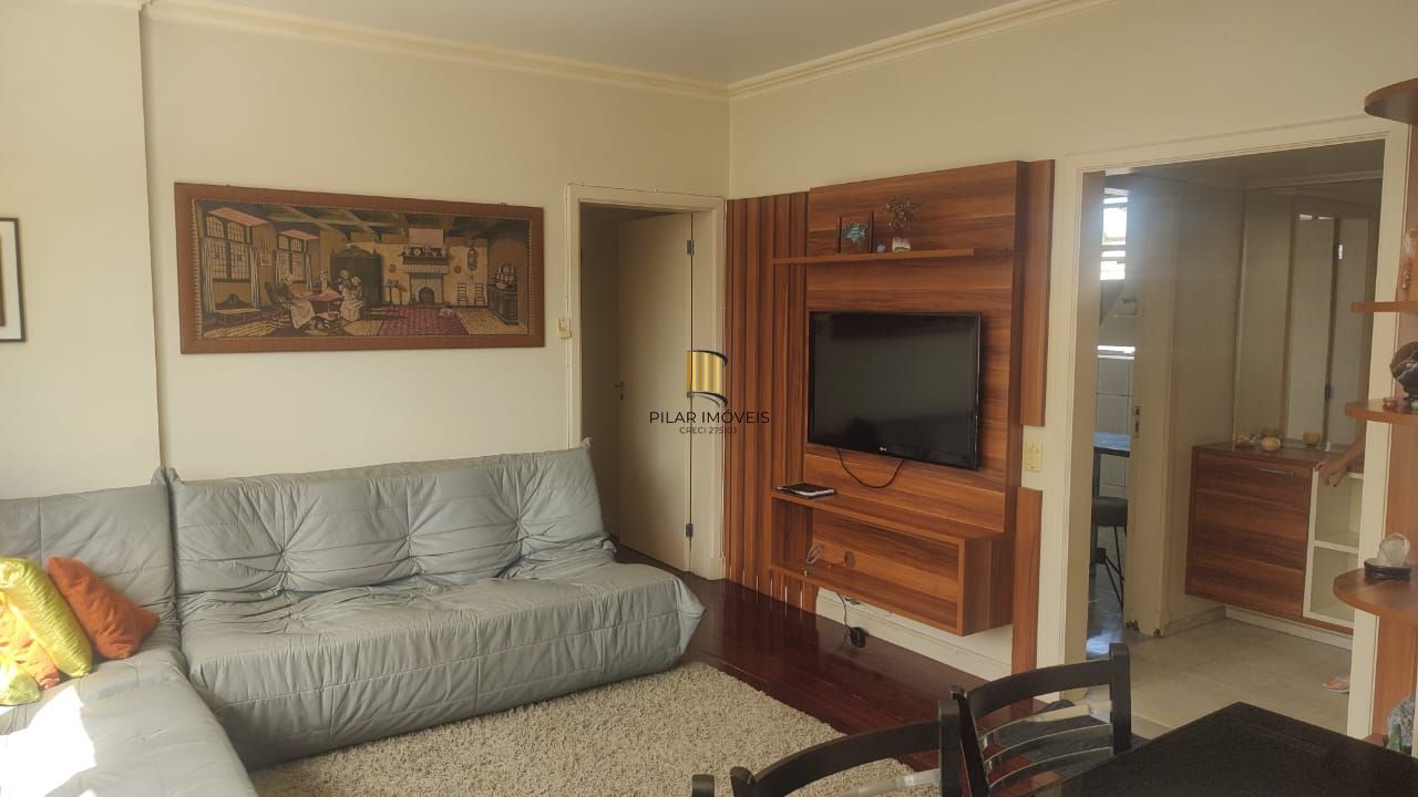 AP, 3 dormitórios, 1 suíte, 3 banheiros, box coberto, frente colégio Militar