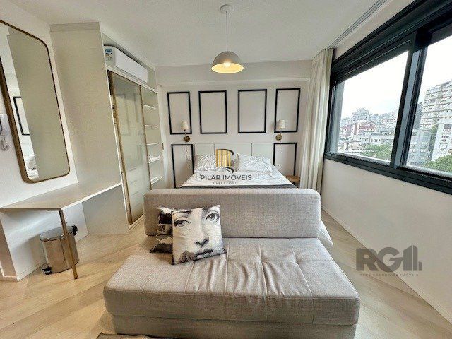 Loft finamente decorado para comprar  no Lucas By Yoo.