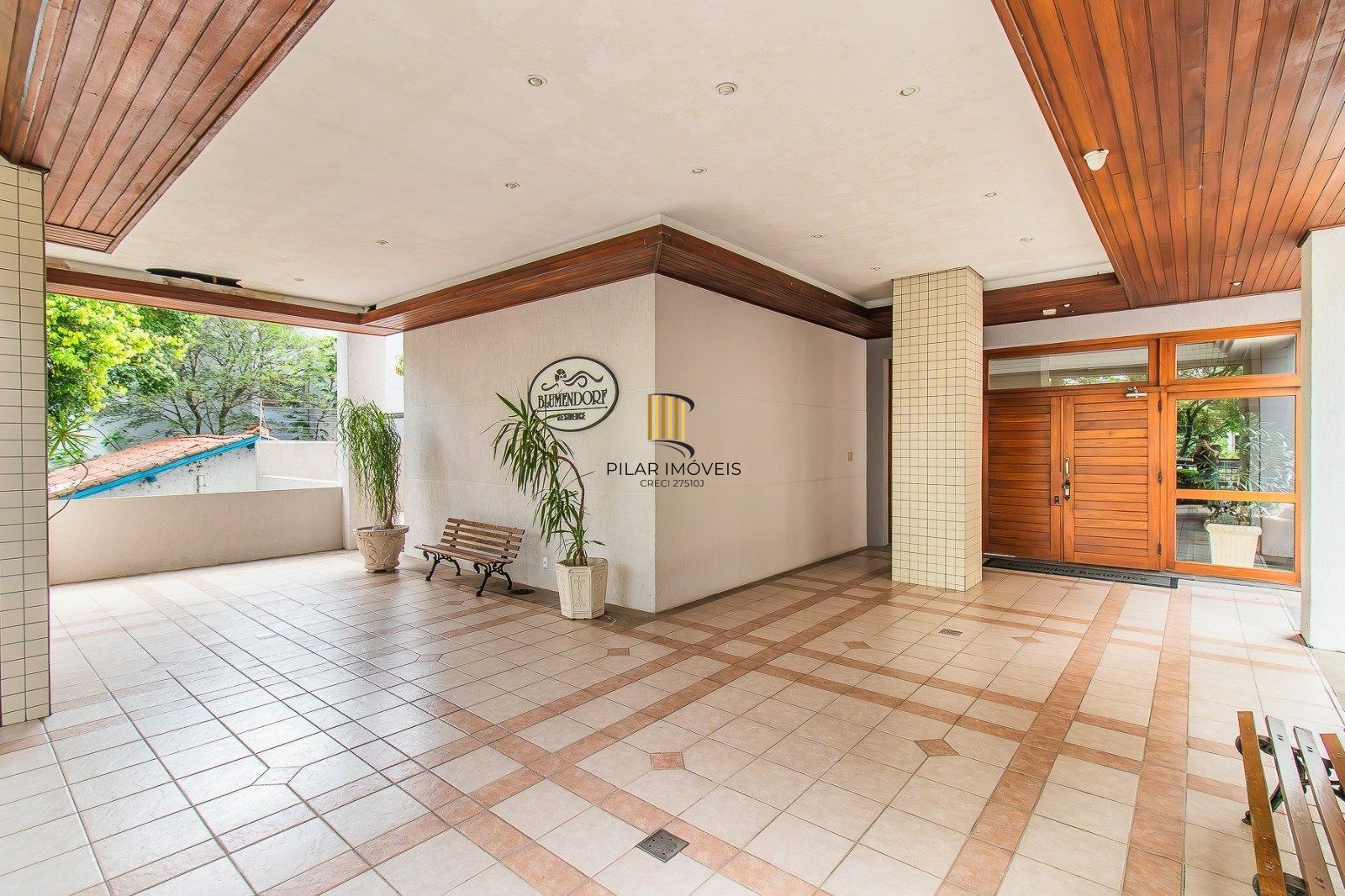 Apartamento com 118m² e 3 dormitórios, 1 suíte, 2 vagas no bairro Higienópolis