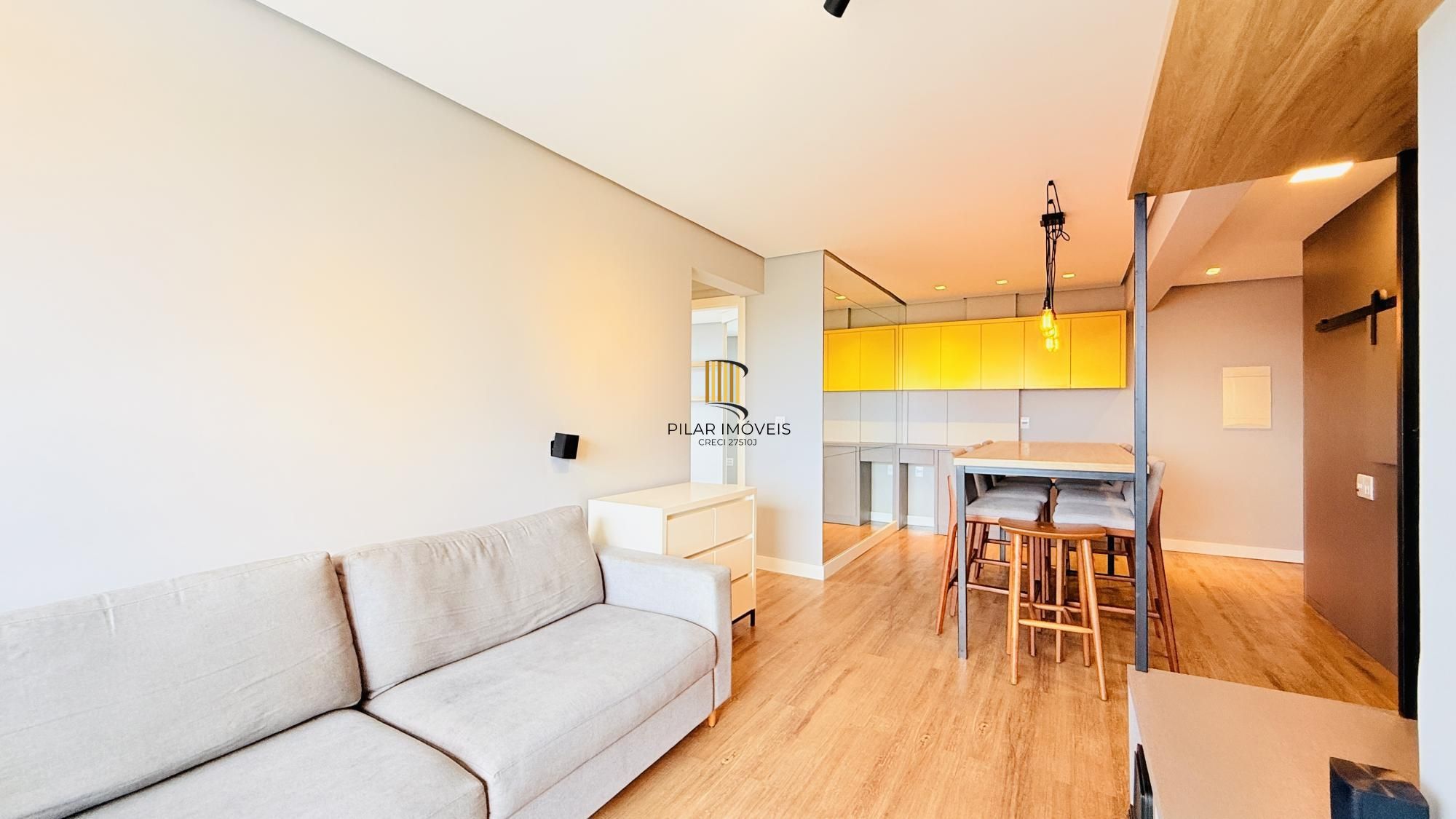 Apartamento para comprar com 2 dormitórios sendo 1 suíte