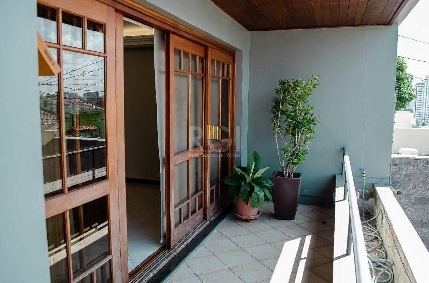 Casa com 5 dormitórios, 550 m² - para Comprar  -Vila Jardim - Porto Alegre/RS