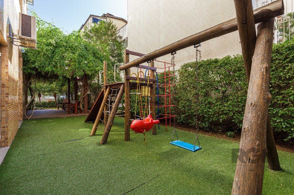 Apto para  Comprar , Mobiliado 3D, andar alto e excelente posição solar
