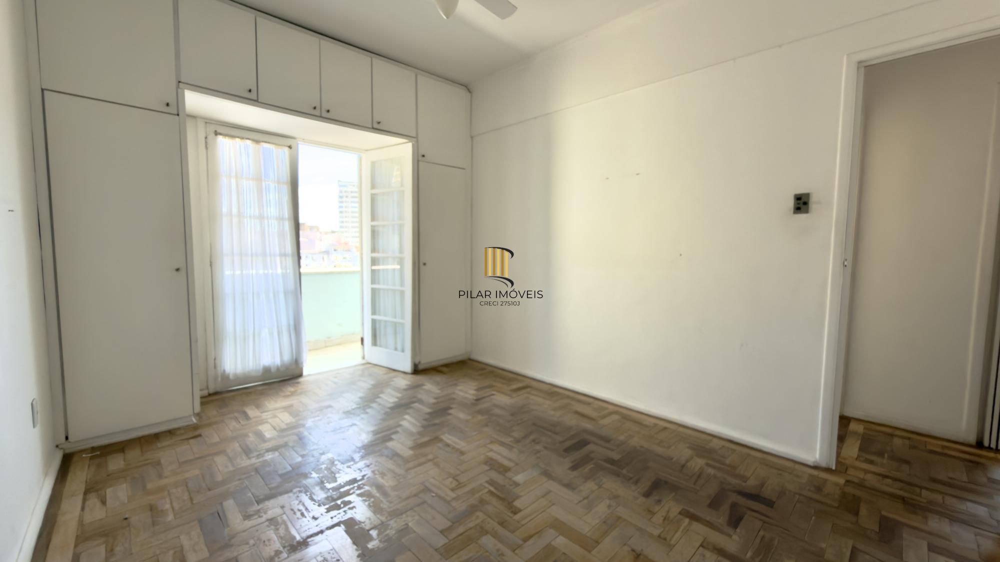 Apartamento 3 quartos para comprar no Ed. Jardim Sevigné. Centro Histórico.