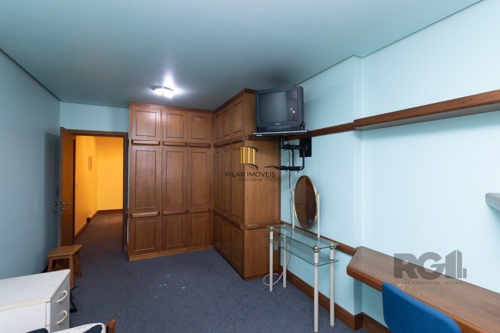 Casa incrível com 444m² privativos, para uso misto, residencial ou comercial.