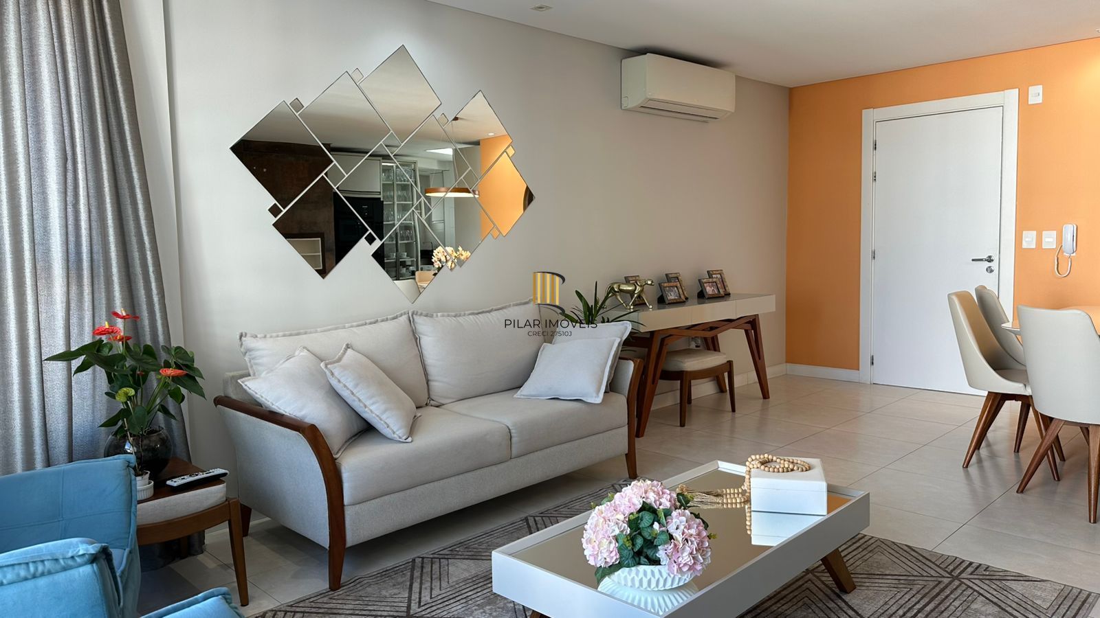 APARTAMENTO 3 DORMITÓRIOS MOBILIADO NO CENTRO DE TORRES RS