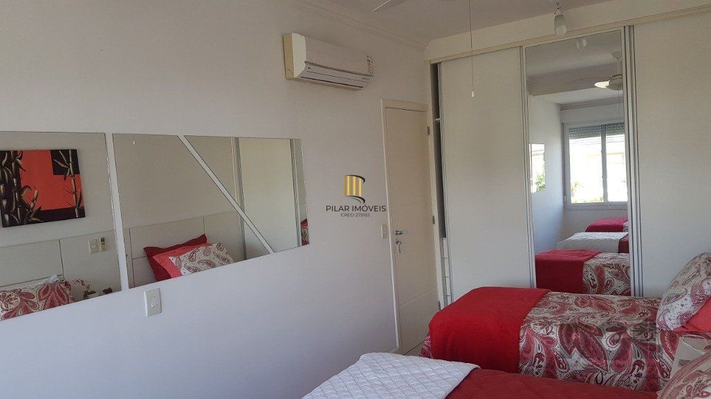Casa para Comprar  no Condado de Capão com 5 suítes.