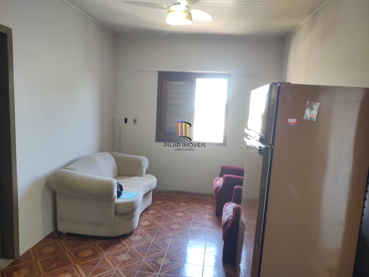 Vende Casa Comercial com deposito nos fundos, 289,80m²