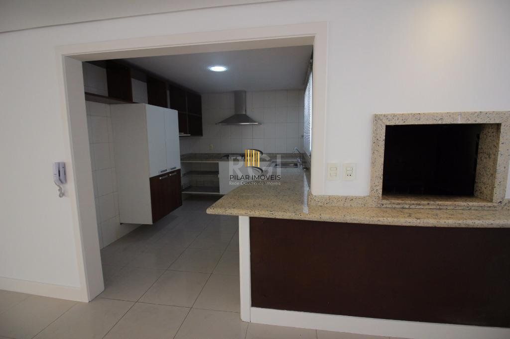 Linda Cobertura com 3 dormitórios para Comprar  com 331 m² - Bela Vista - Porto Alegre/RS