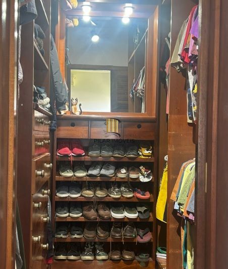 Casa com 3 Quartos e 5 vagas à Venda, 224 m² no Bairro Vila Ipiranga