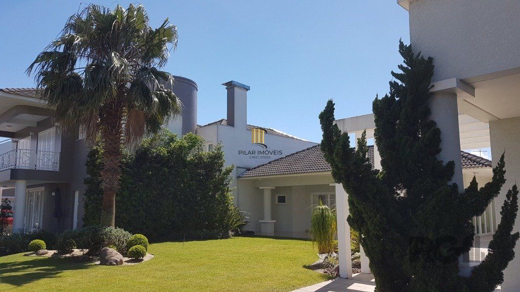 Casa para Comprar  no Condado de Capão com 5 suítes.