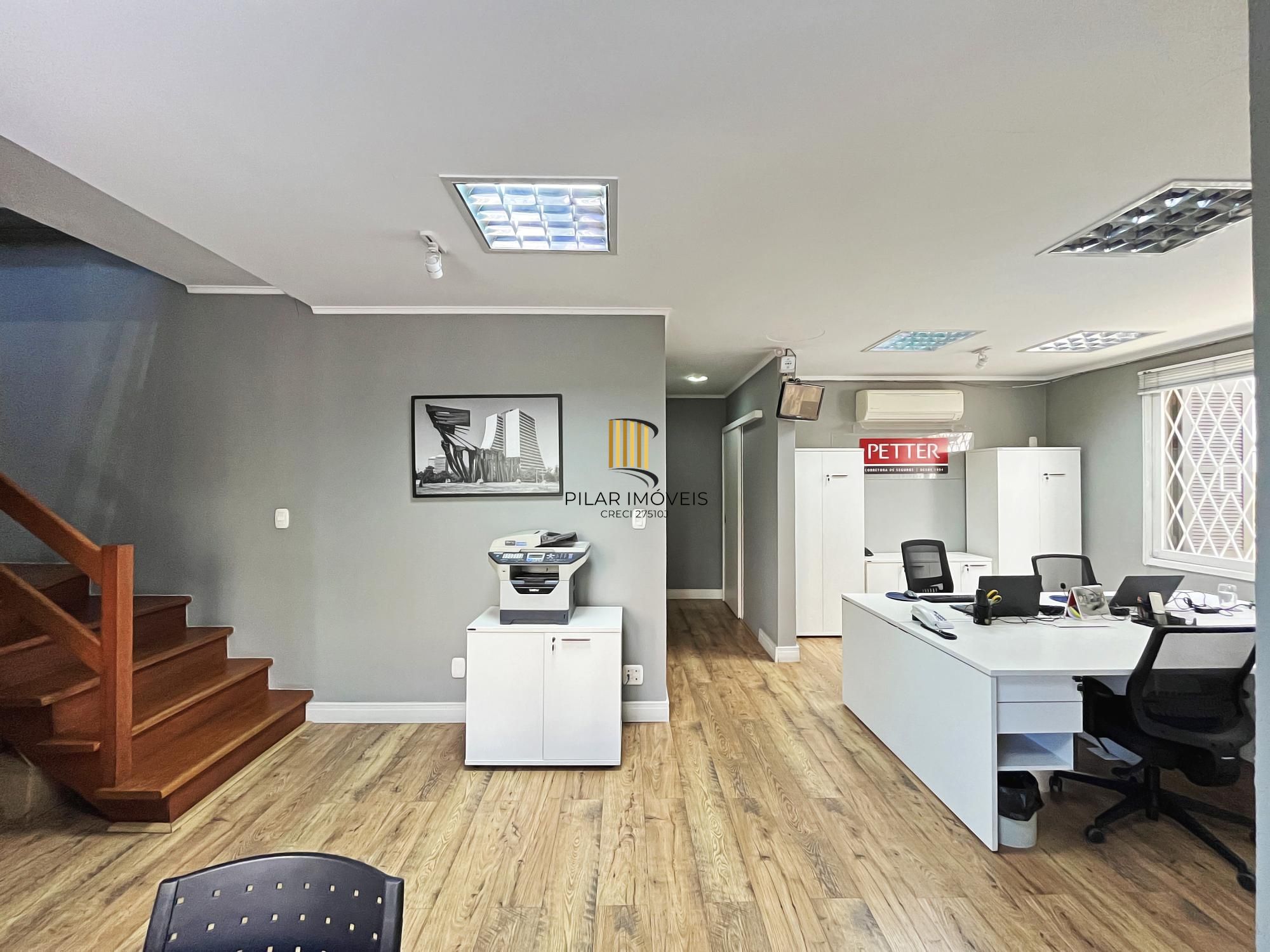 Excelente Casa comercial para comprar com 250m² na Avenida Palmeira