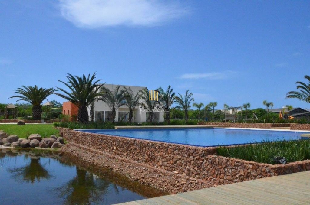 Casa com 3 dormitórios Para comprar Com  246 m² por R$ 1.800.000,00 - Centro - Torres/RS